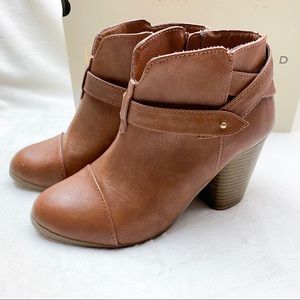 Lauren Conrad BonBon Cognac Booties Size 7.5 Brown